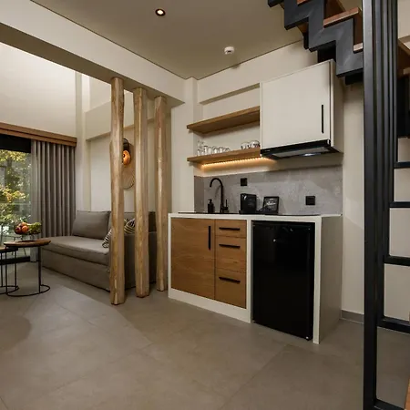 Ammothines خْريسيا أموذيا