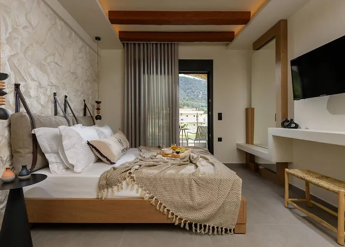 Ammothines * Chrysi Ammoudia