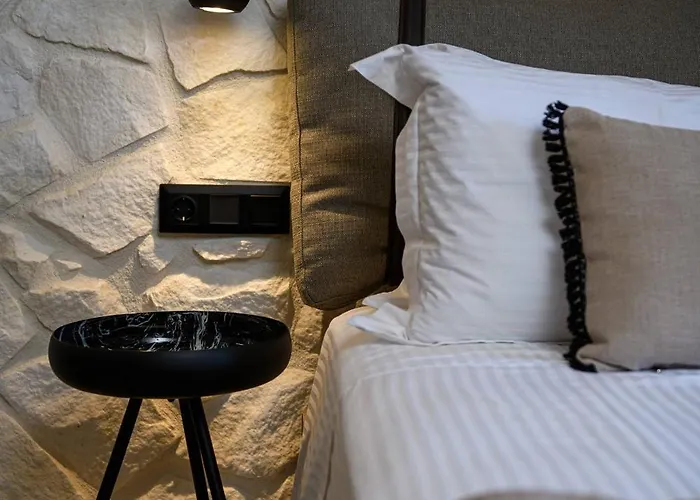 Ammothines Chrysi Ammoudia