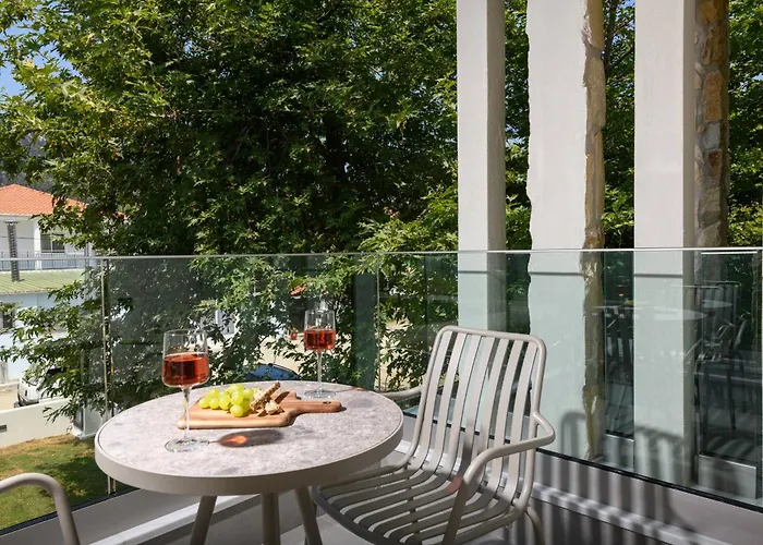 Ammothines Chrysi Ammoudia