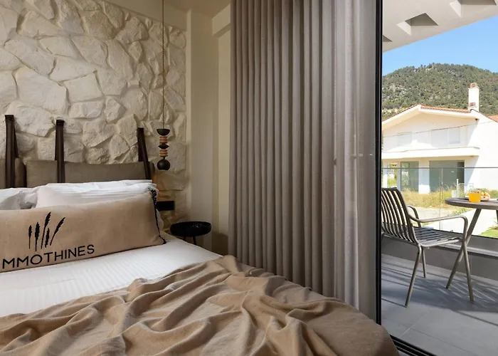 Ammothines Chrysi Ammoudia